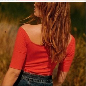 T Shirt Caro or caro shirt Sézane in red.